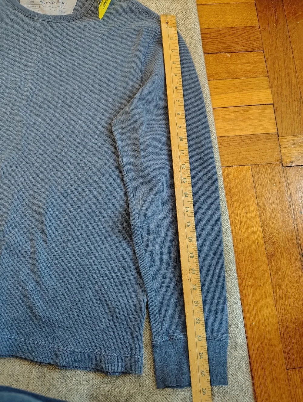 Banana Republic Men's Long Sleeve Crewneck Sweater - Blue
